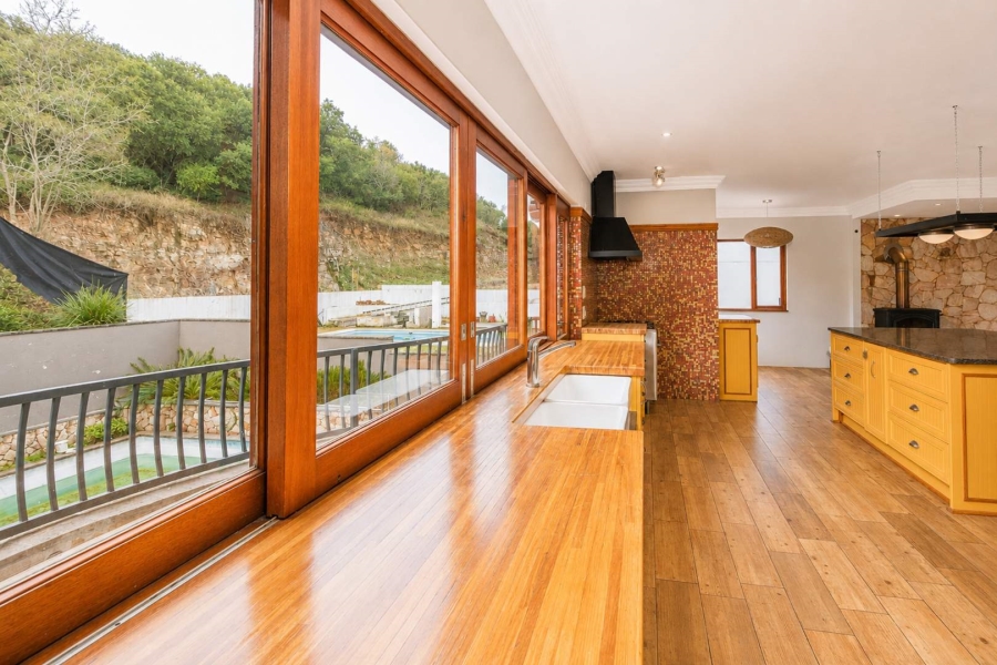 5 Bedroom Property for Sale in Xanadu Eco Park North West